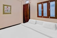 Hotel O Shree Nath Kathiyawadi Restaurant
