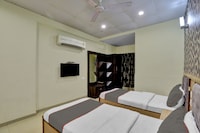 Collection O 82926 Hotel Royal Plaza