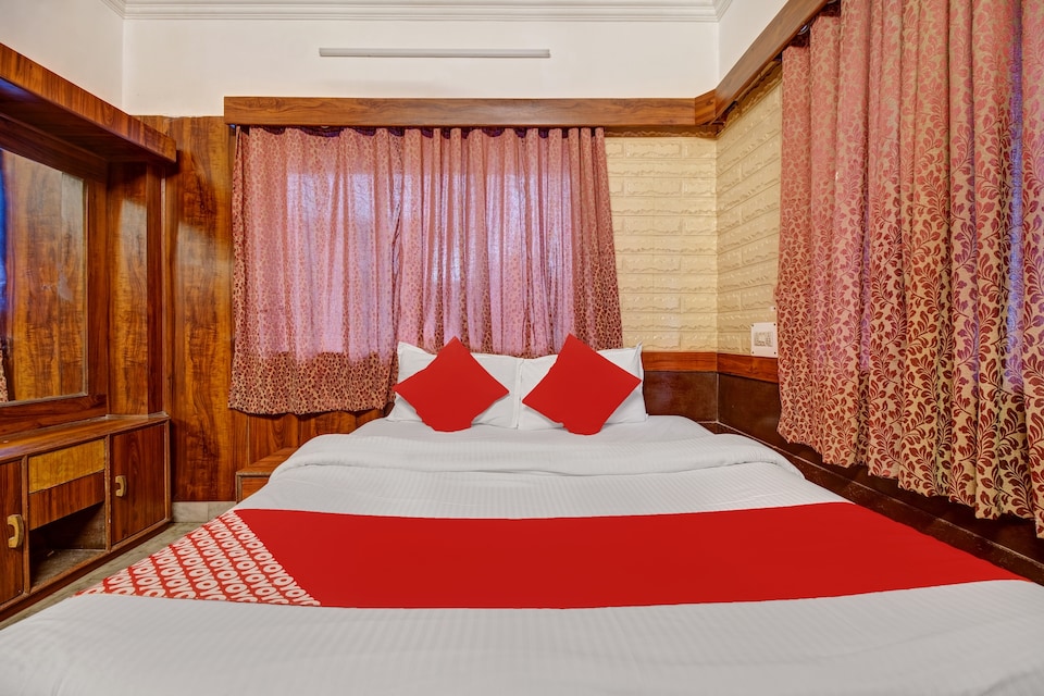 Live on MUM2752, Mumbai International Airport, Mumbai