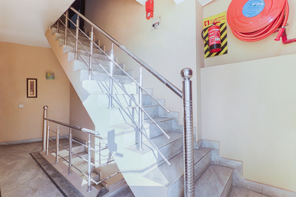 Hotel O Khalsa Homestay, Rajpur Road Dehradun, Dehradun