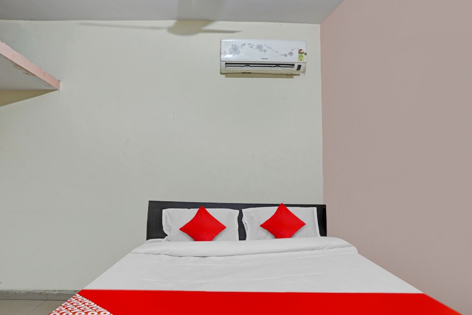 Hotel O Umang Plaza , Greater Noida, Noida