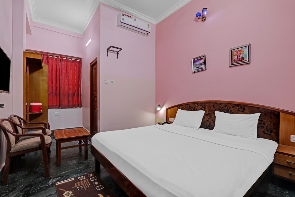 Capital O 82975 Shanti Inn, Raebareily city, Raebareily