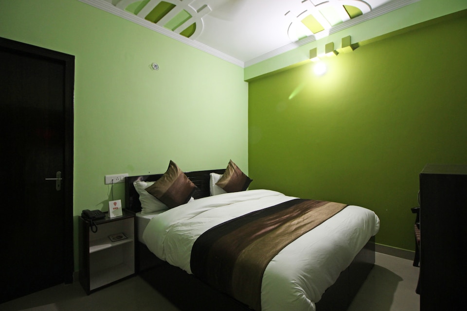 OYO 6880 Hotel Thakur Ji, Haridwar Junction, Haridwar