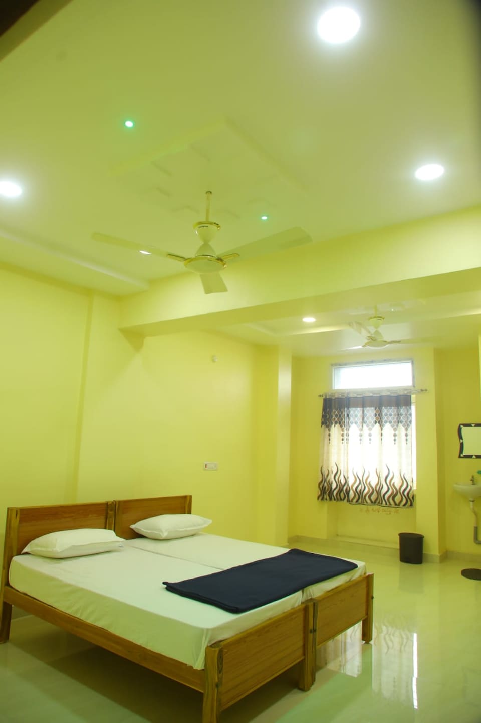 OYO 82996 Sri Durga Luxury rooms, Karimnagar, Karimnagar