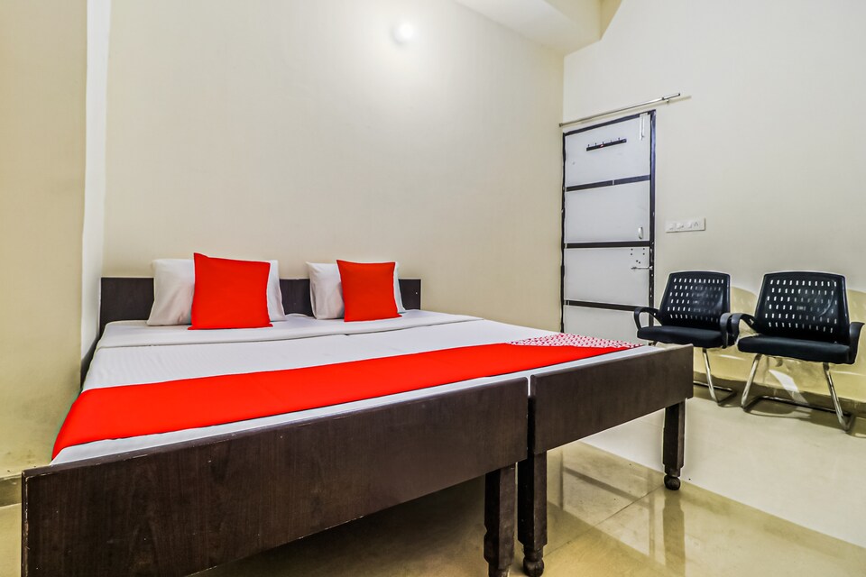 OYO Flagship 82998 Heartland Tower, Kharar, खरड़