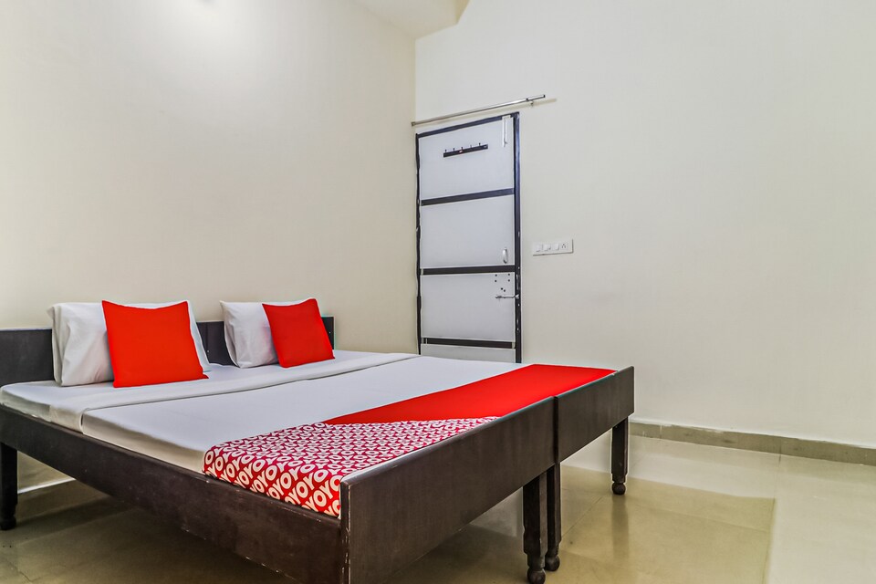 OYO Flagship 82998 Heartland Tower, Kharar, खरड़