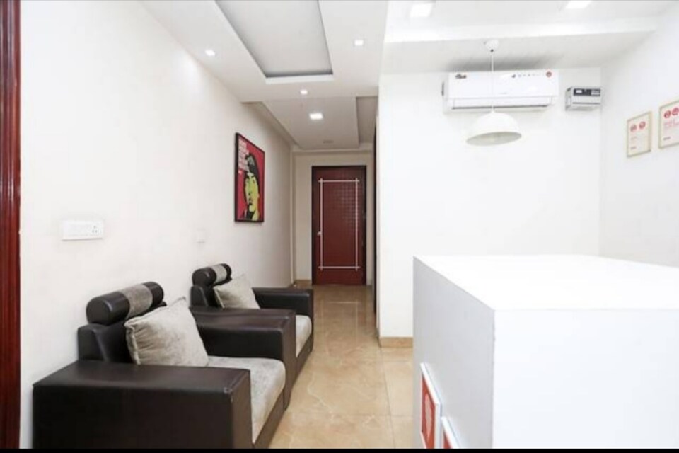 POP 82999 Hotel Cozy Inn Pitampura, Pitampura - Rohini Delhi, Delhi