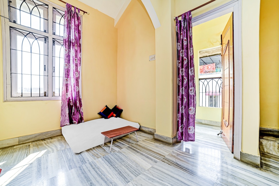 OYO Flagship  83001 Royal Highlanders Villa, Uzan Bazar Guwahati, Guwahati
