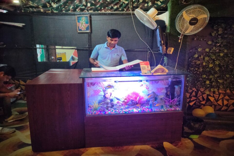 OYO 83022 Hare Krishna Rescafe, Meerut, मेरठ