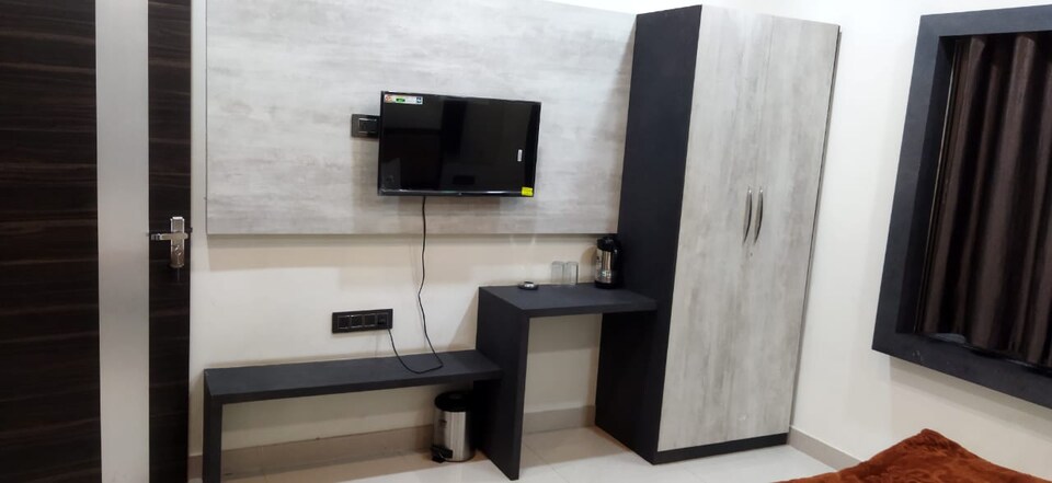 OYO 83031 Rn Residency And Banquet, Chas Area Bokaro, Bokaro