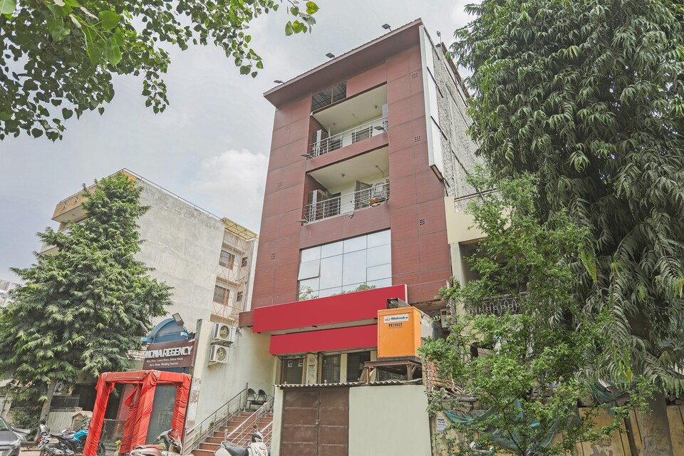 Collection O 83066 Discovery Inn-moca, Anand Vihar Delhi, Delhi