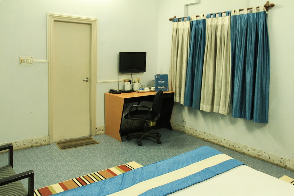 OYO 6885 फीनिक्स, Salt Lake Kolkata, कोलकाता