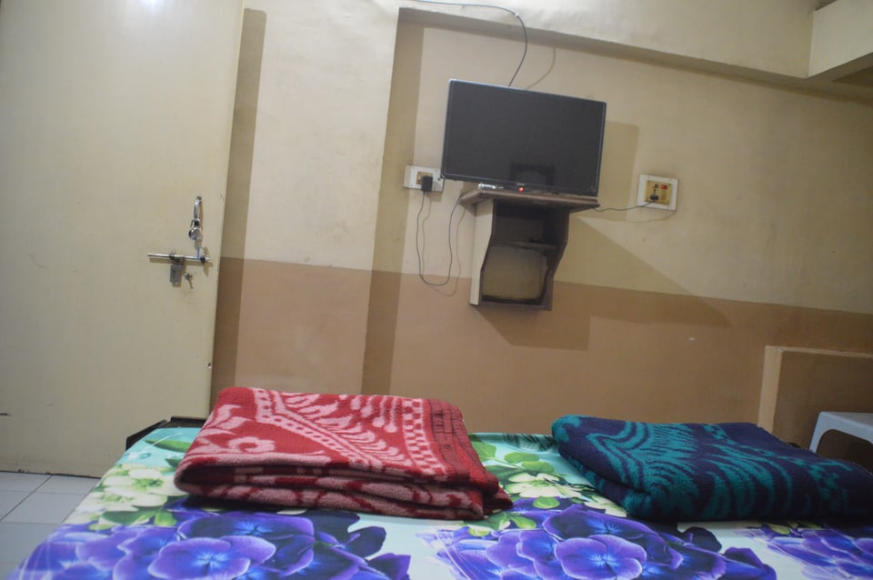 SPOT ON 83075 Hotel Aashiyana, Airport Road - Raipur, Raipur