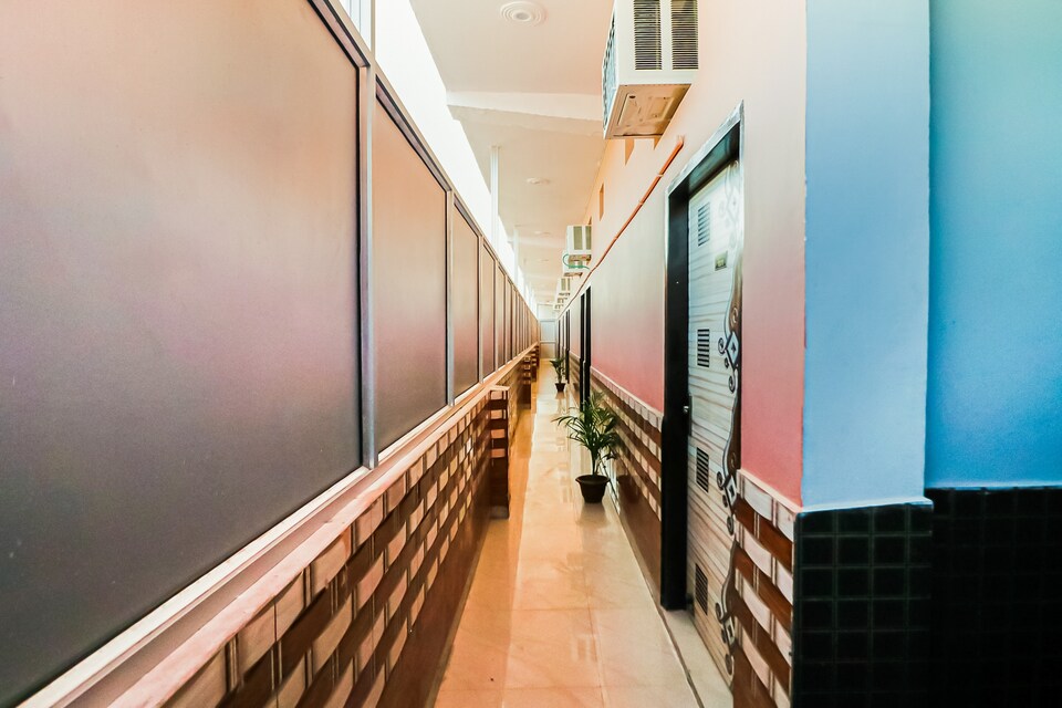 Hotel O black parl, Faridabad, Faridabad