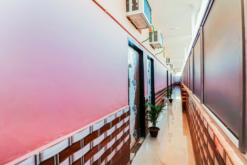 Hotel O black parl, Faridabad, Faridabad