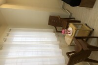 POP Veekay Regency Lodge Near Hare Krishna Hill