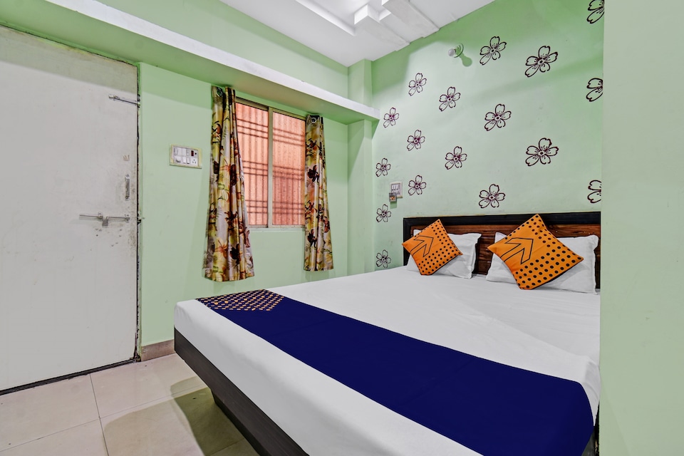 SPOT ON 83141 Hotel Rajwada, Aurangabad, Aurangabad