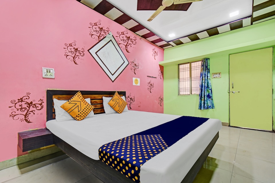 SPOT ON 83141 Hotel Rajwada, Aurangabad, Aurangabad