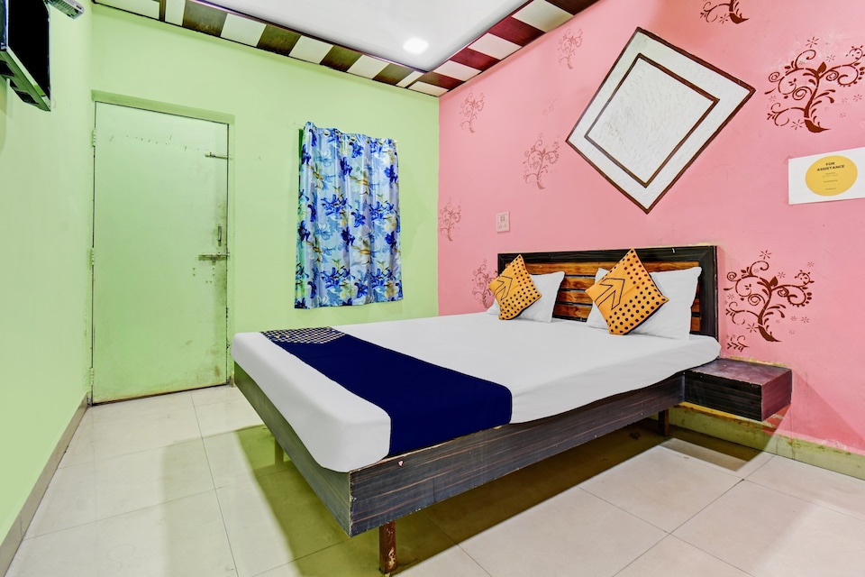 SPOT ON 83141 Hotel Rajwada, Aurangabad, Aurangabad