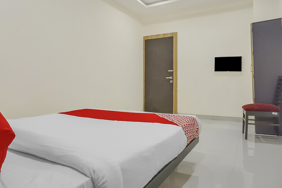 Flagship 83161 Hotel Wonder Inn, Kharadi Pune, Pune