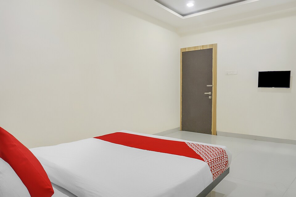 Flagship 83161 Hotel Wonder Inn, Kharadi Pune, Pune