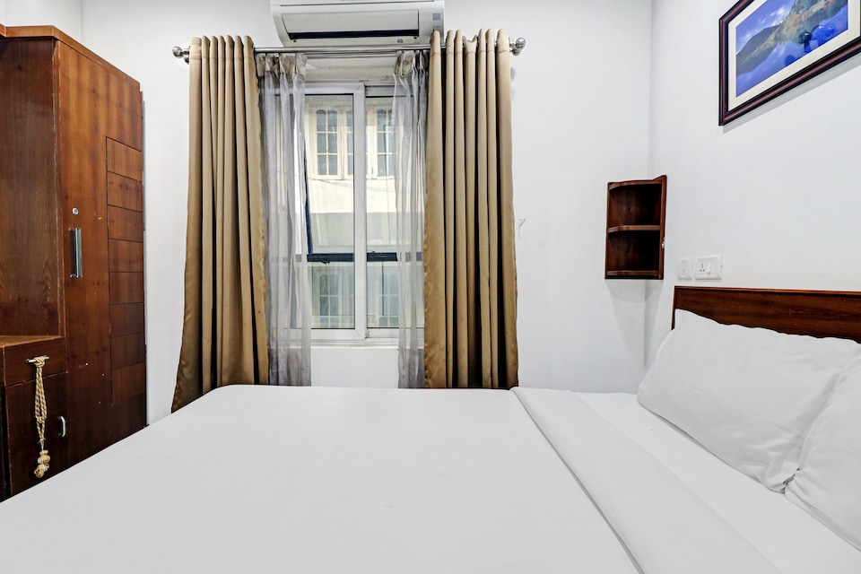 OYO Townhouse 595 Majestic Inn, Kaloor Kochi, Kochi