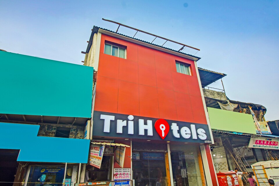 Collection O 83281 Tri Hotels, Mumbai Borivali-Dahisar-Mira Road, Mumbai