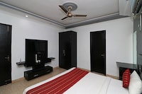 OYO Hotel Cybercity Rooms & Suites Near Aravali Biodiversity Park