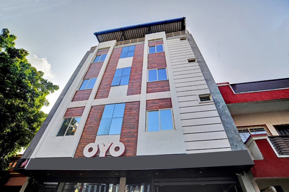 Collection O Hotel Sr Palace, Vijay Nagar Indore, Indore