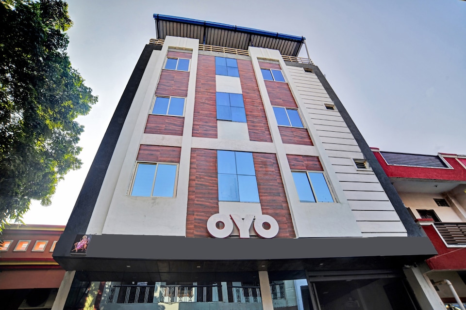 Collection O Hotel Sr Palace, Vijay Nagar Indore, Indore