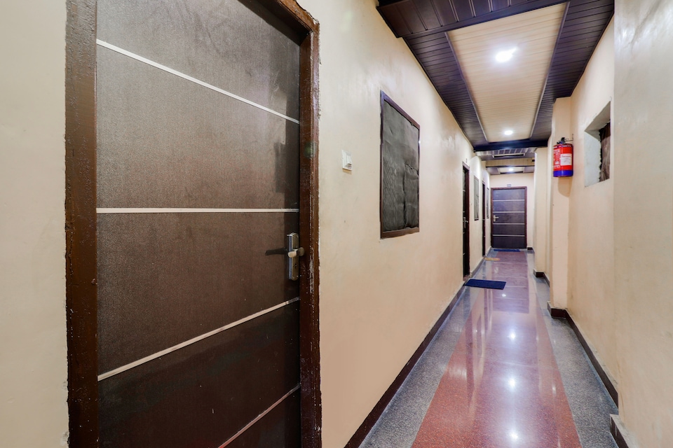 Hotel O K. P. Inn, Jhansi, Jhansi