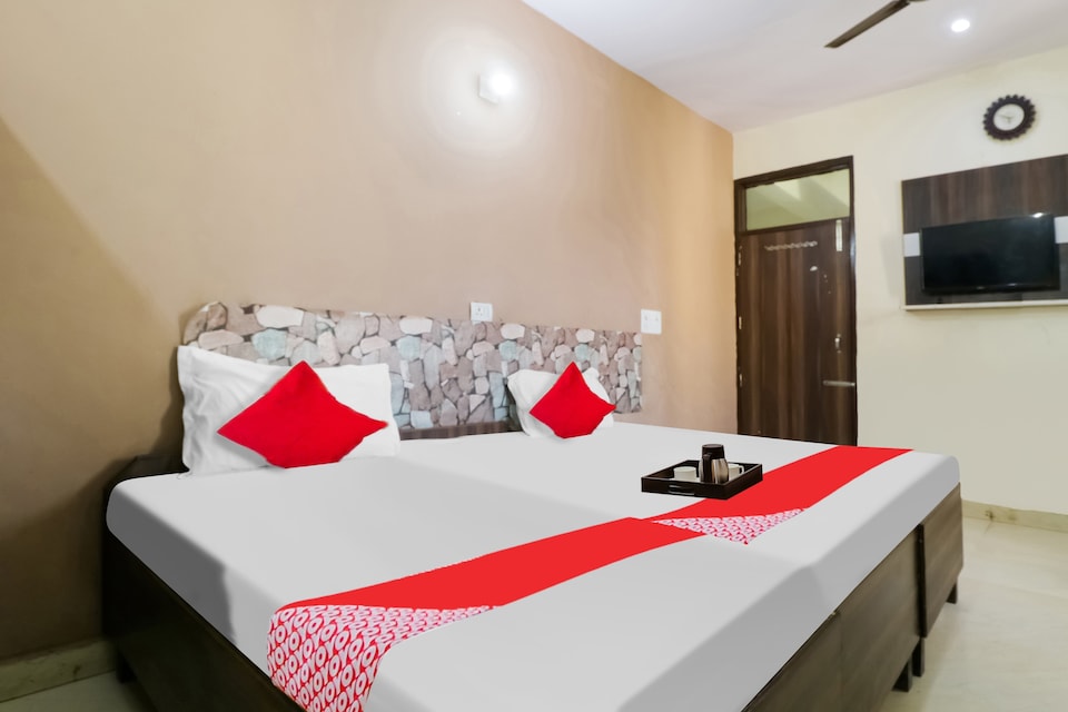 Hotel O Royal, Old Gurgaon, Gurgaon