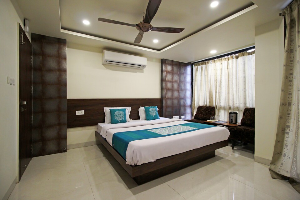 OYO 6914 Hotel Paradise, Pachmarhi, पचमढ़ी