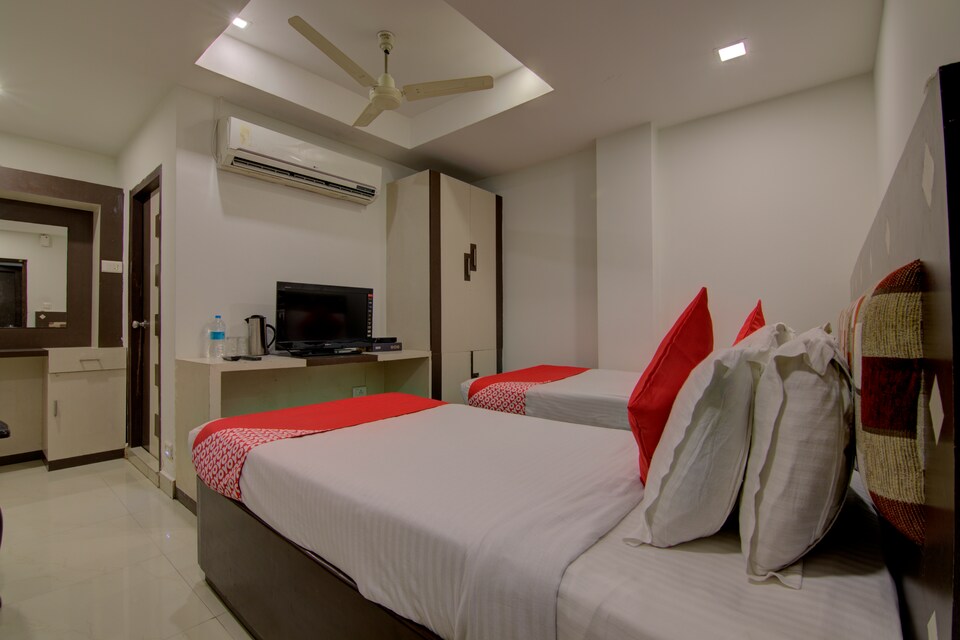 OYO 1037 Hotel Kosala, Governorpet Vijayawada, Vijayawada
