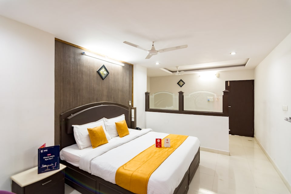 OYO 6938 Hotel Meena Paradise, Gajuwaka Visakhapatnam, Visakhapatnam