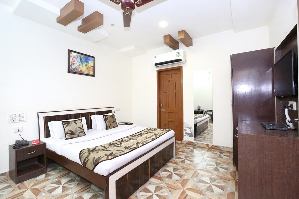 OYO 6939 होटल आशियाना, Mall Road Bathinda, बठिंडा