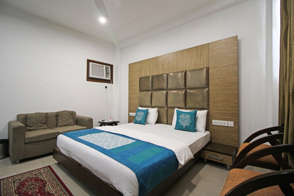 OYO 6948 The Residency, Huda 2, Gurgaon