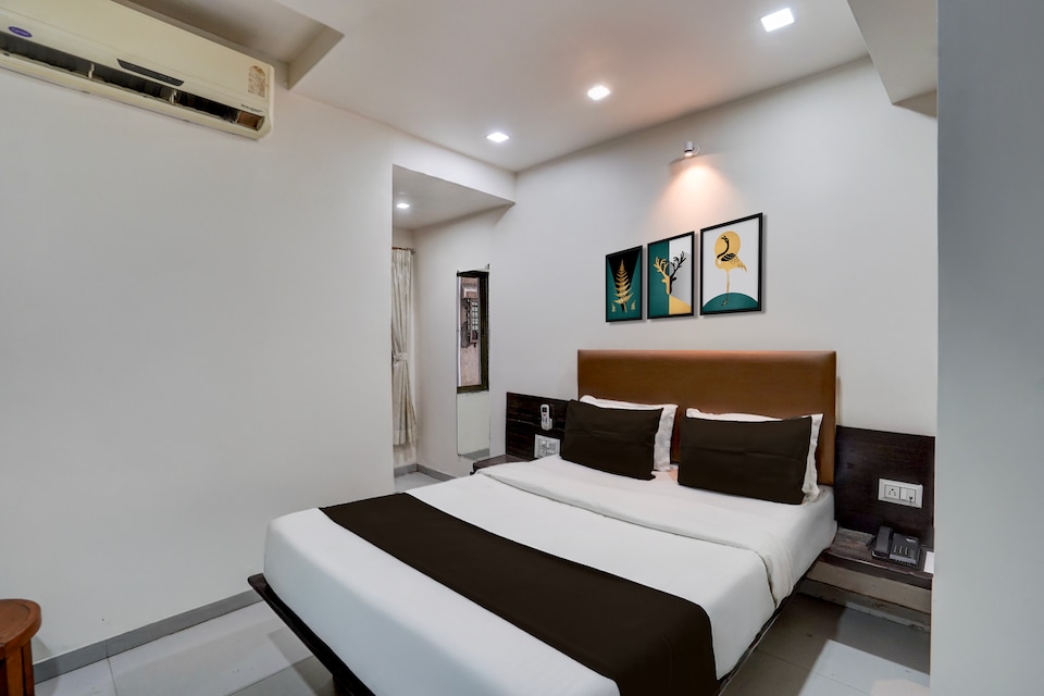 Hotel O Sur Sagar Lakeview Vadodara Formerly Vintage Inn, Mandvi Vadodara, Vadodara