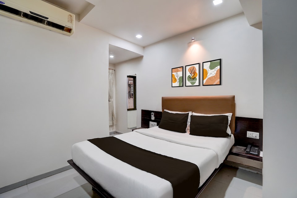 Hotel O Sur Sagar Lakeview Vadodara Formerly Vintage Inn, Mandvi Vadodara, Vadodara