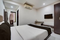 Hotel O Sur Sagar Lakeview Vadodara Formerly Vintage Inn