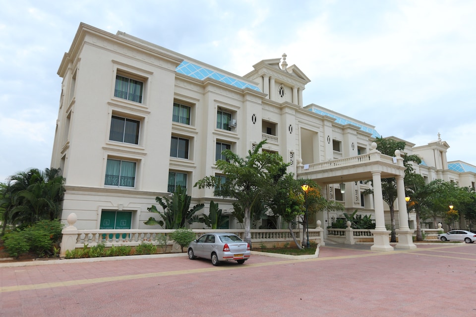 OYO Flagship 6954 The Lawns Oragadam, Guduvancherry, Chennai