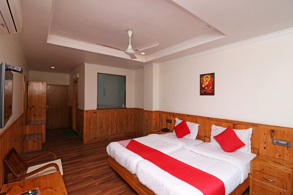 Capital O 6962 Hotel Wood Castle, McLeod Ganj, Mcleod-Ganj