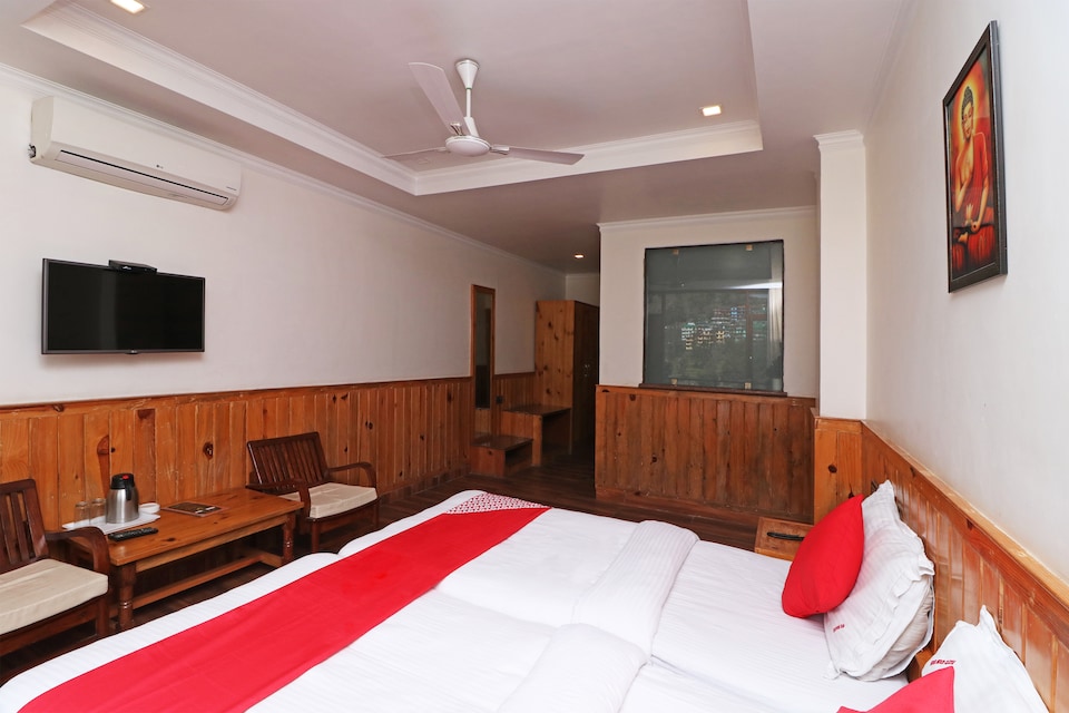 Capital O 6962 Hotel Wood Castle, McLeod Ganj, Mcleod-Ganj