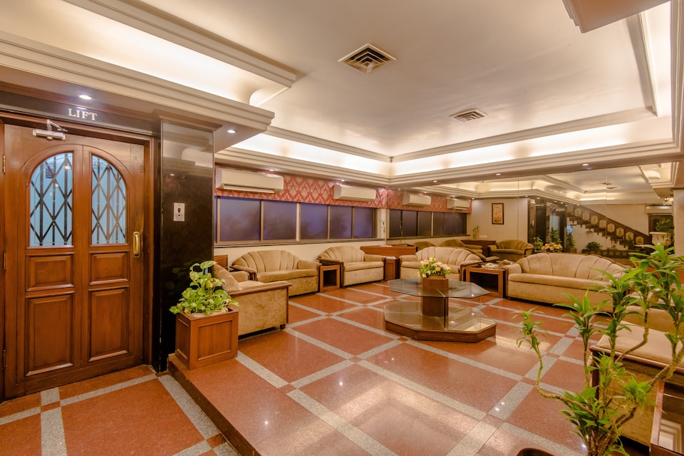 OYO 6963 Hotel Mogul Palace, Mumbai CST-Churchgate-Colaba, Mumbai
