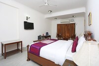 OYO Port Residency Near Aravali Biodiversity Park