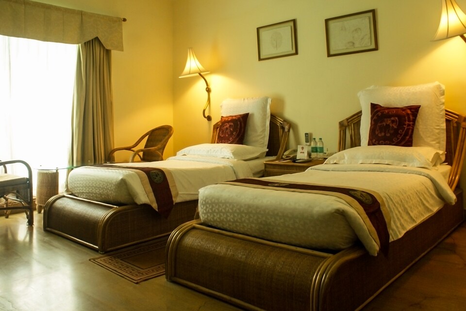 OYO 6992 Saj Earth, Ankamaly Airport Kochi, Kochi