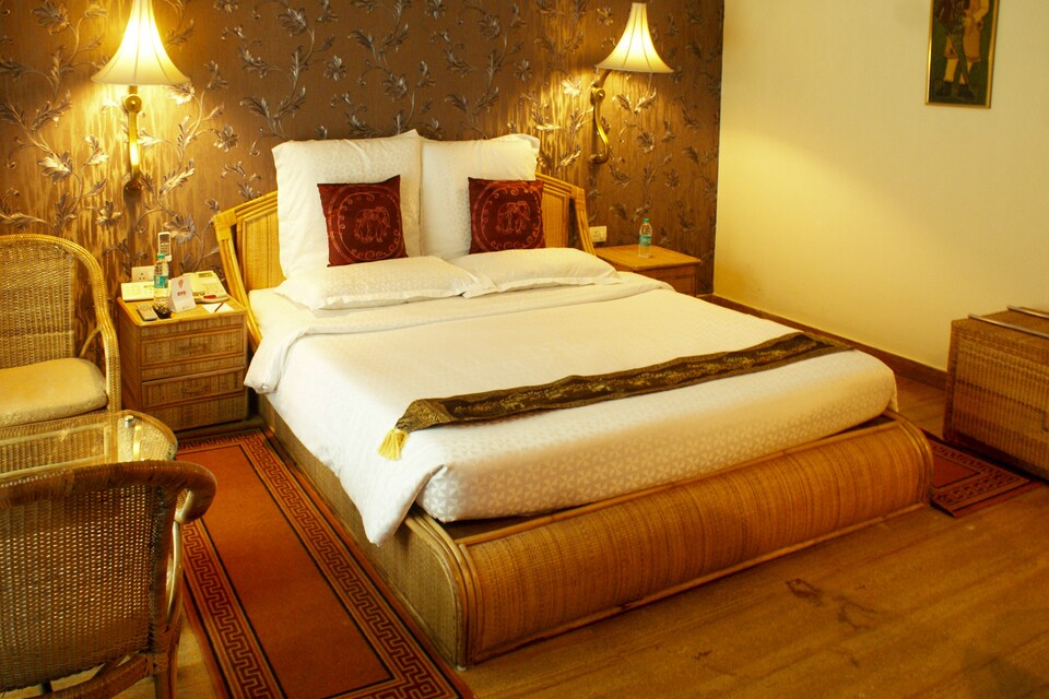 OYO 6992 Saj Earth, Ankamaly Airport Kochi, Kochi