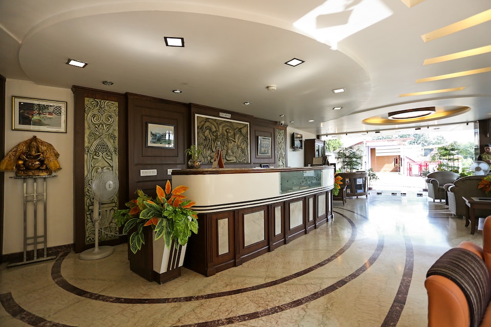 OYO 6994 Hotel Centre Point, Dharamshala, Dharamshala