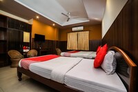 OYO Om Shree Guest House