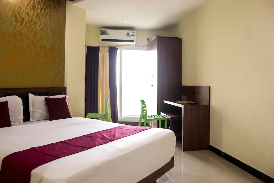 OYO Hotel Deepak, CT Road Puri, Puri